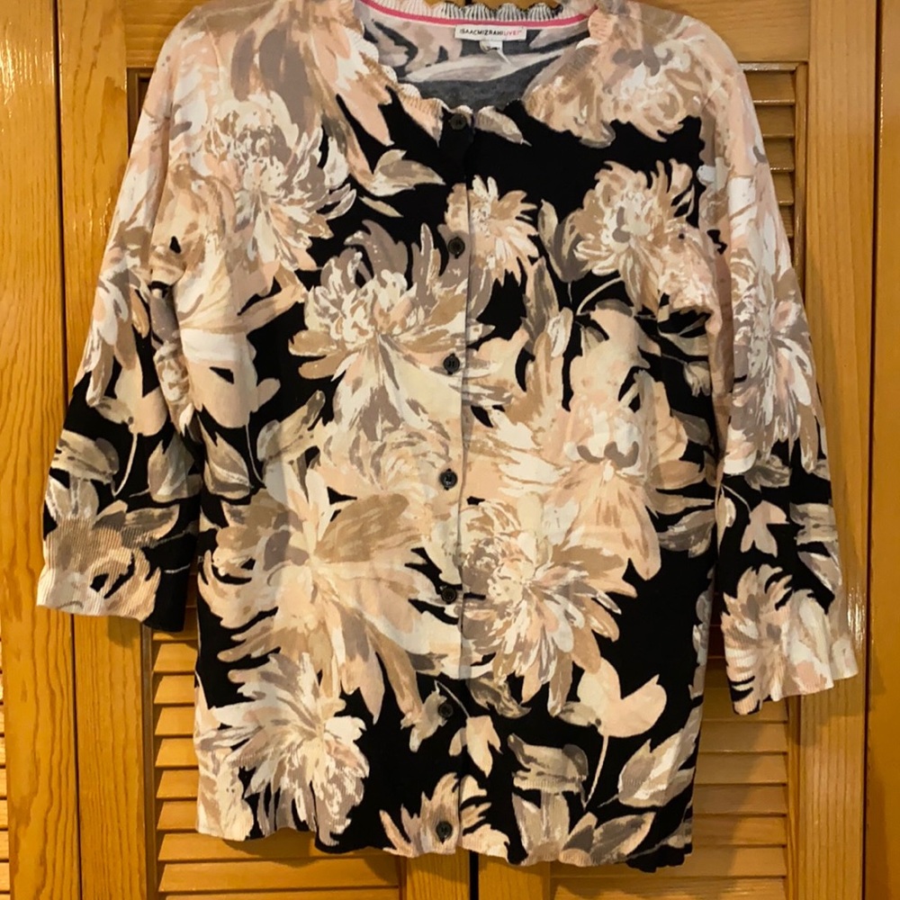 Light 3/4 sleeve button down floral sweater - M